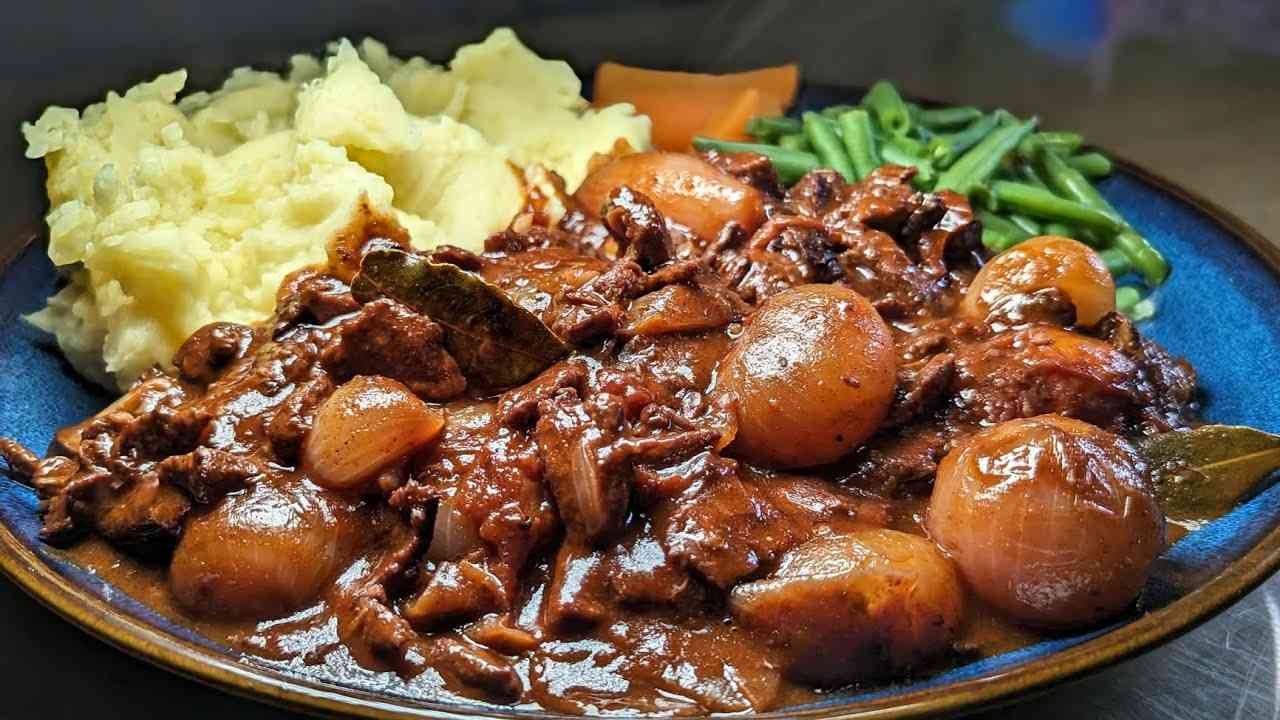 Beef Stifado Recipe (Traditional Greek Beef Stew) - Beef